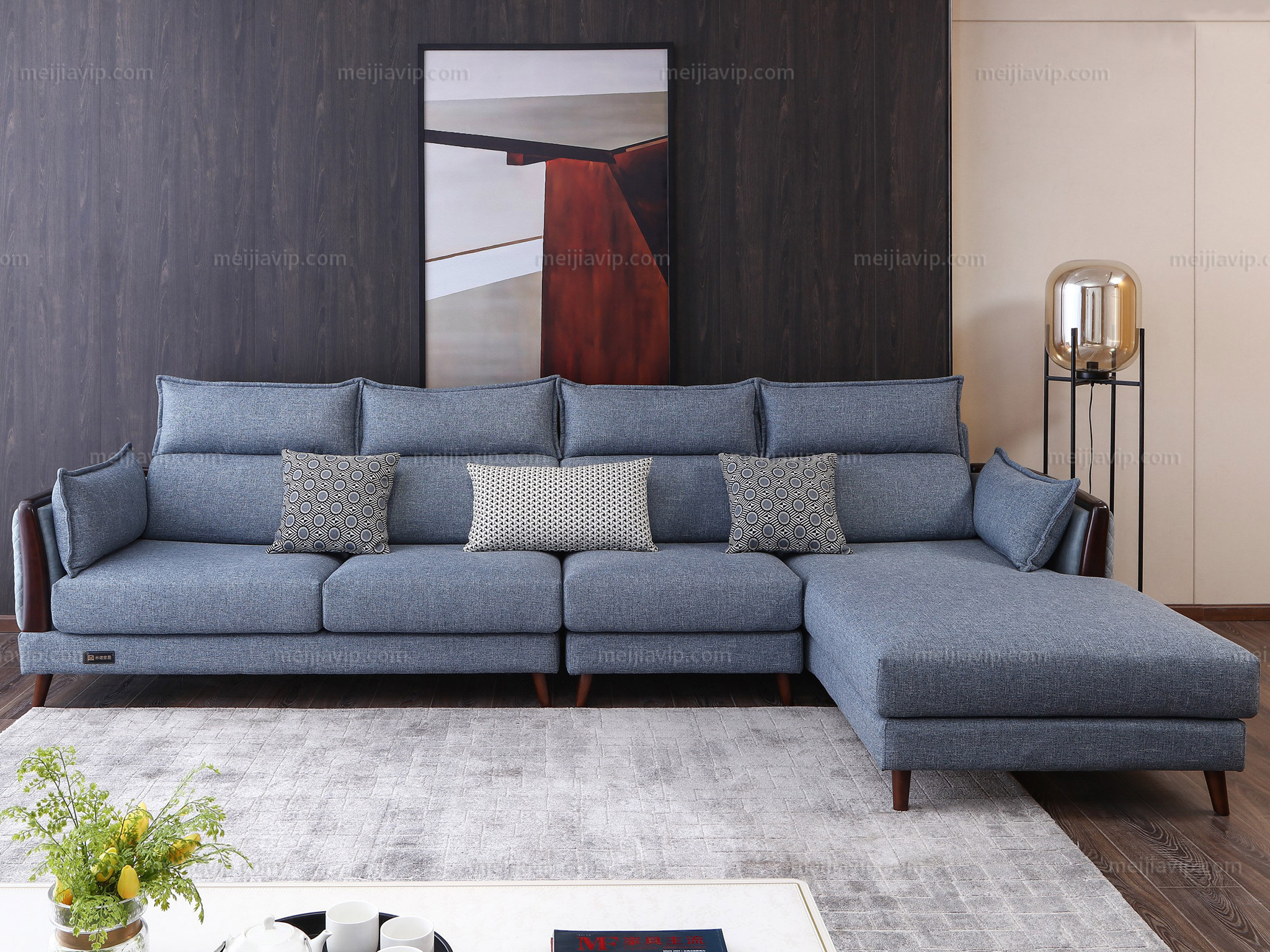 家百利家居公司,专业生产实木,板木,板式及软体家具,产品性价比极高