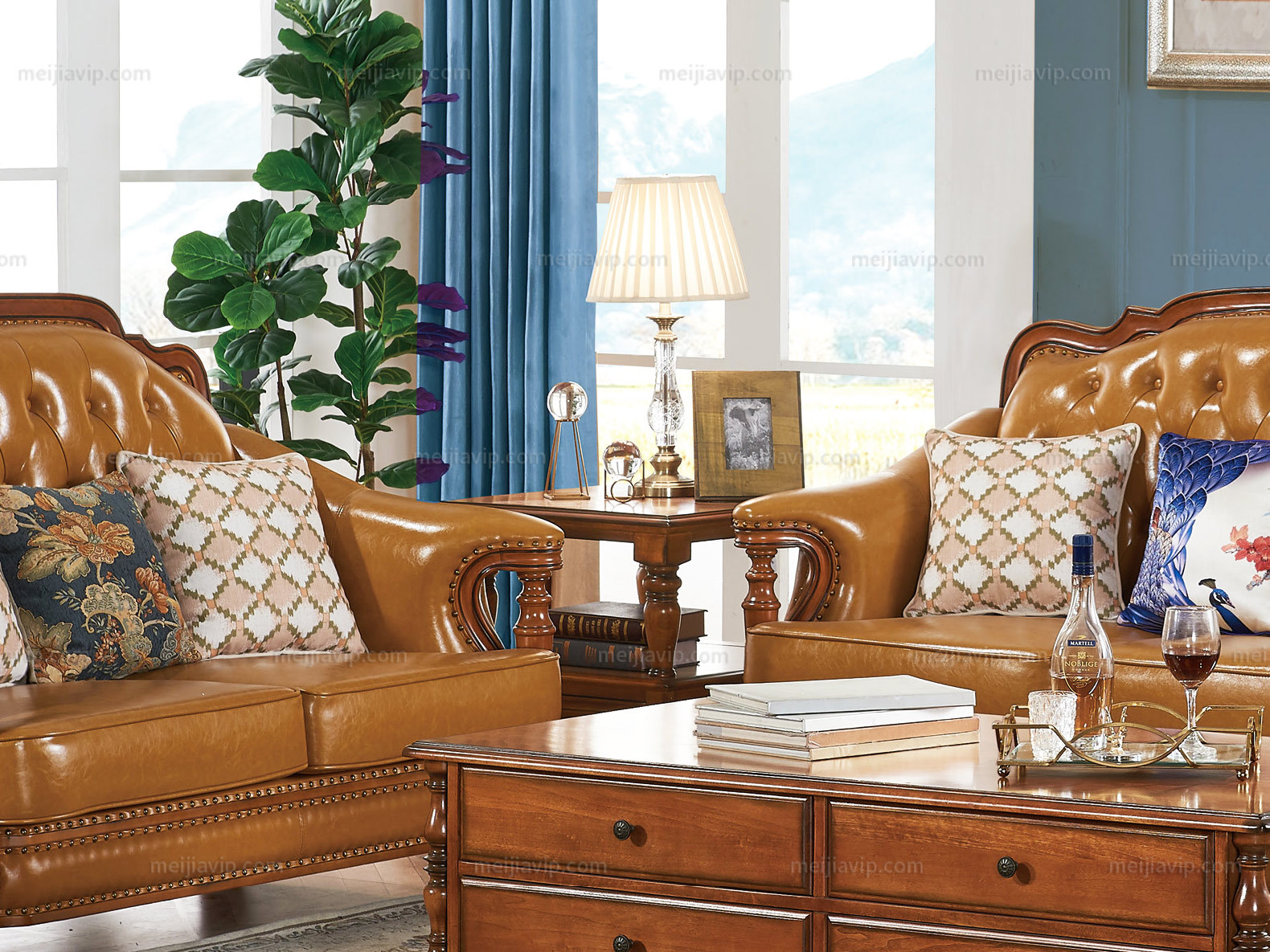 澳菲娅 简美风格 仿真油腊皮 北美鹅掌楸木框架 纯铜装饰钉双人位沙发